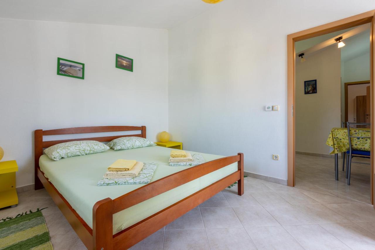 Apartmani Jaric Novi Vinodolski Εξωτερικό φωτογραφία