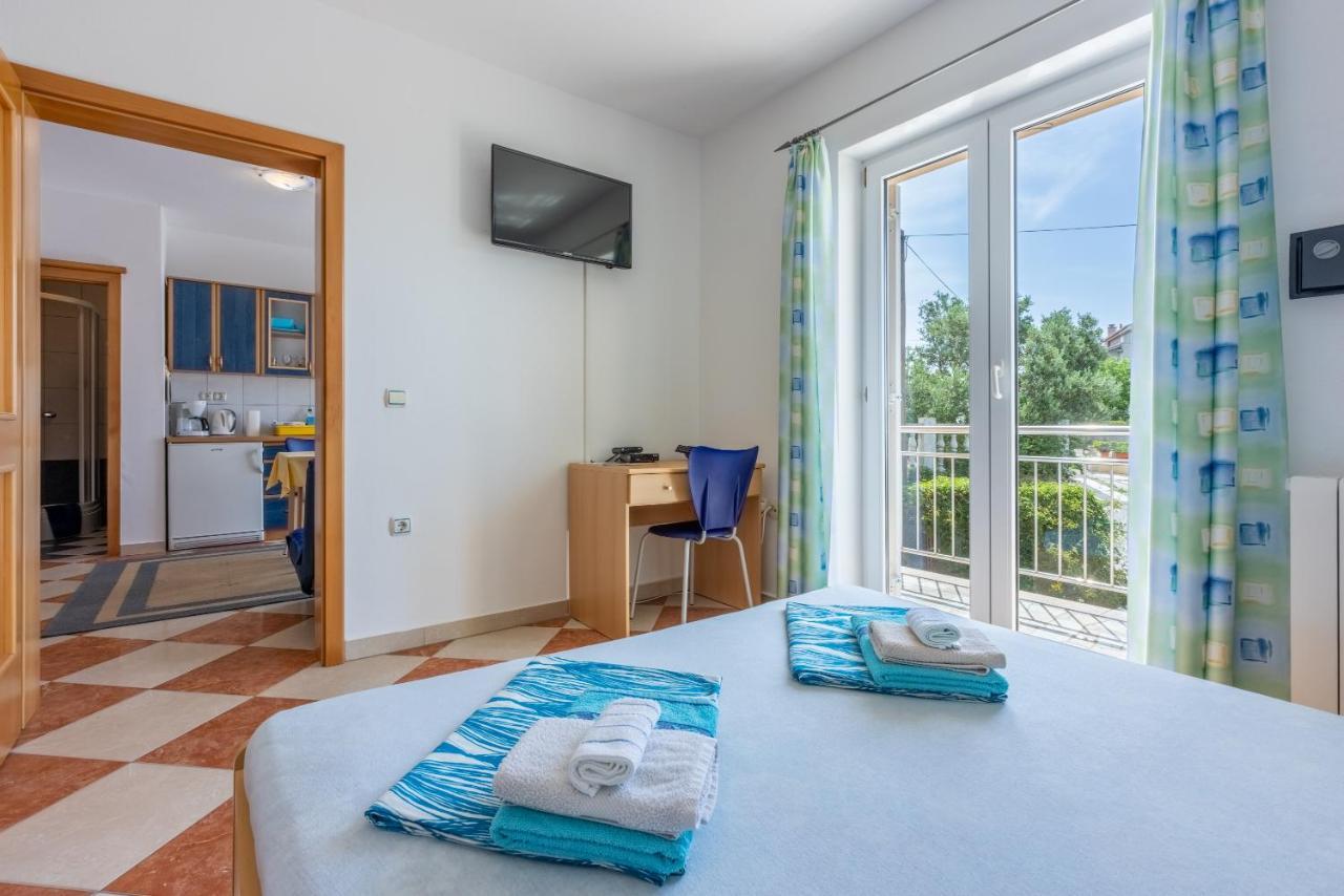 Apartmani Jaric Novi Vinodolski Εξωτερικό φωτογραφία