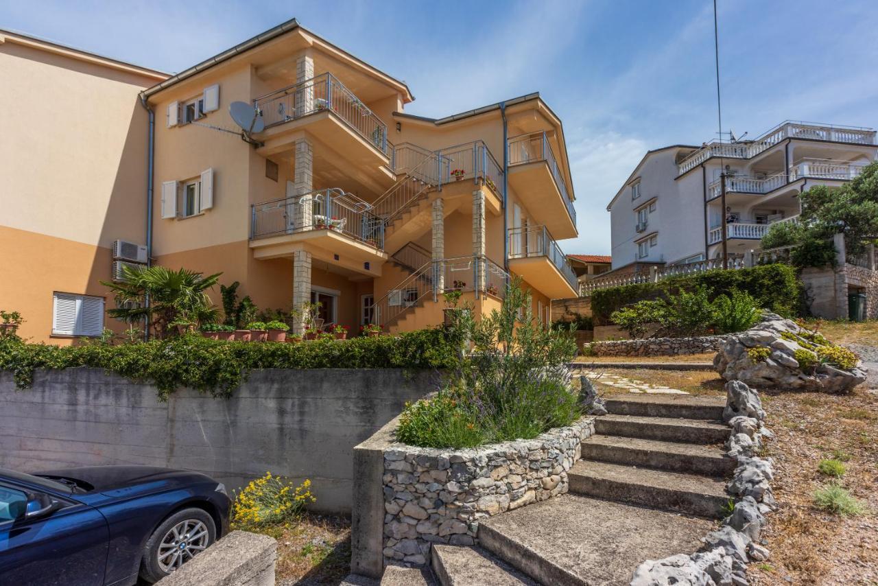 Apartmani Jaric Novi Vinodolski Εξωτερικό φωτογραφία