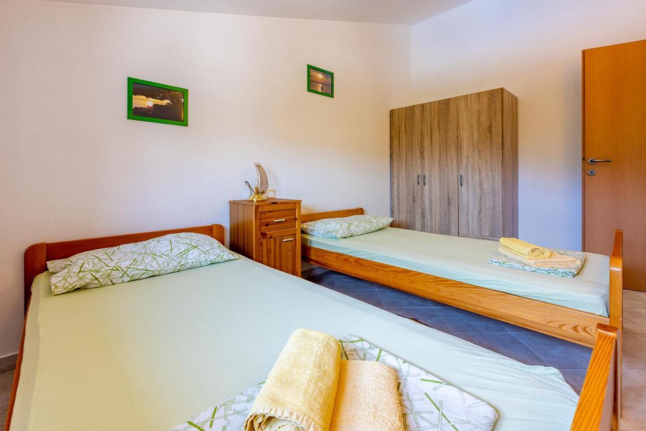 Apartmani Jaric Novi Vinodolski Εξωτερικό φωτογραφία