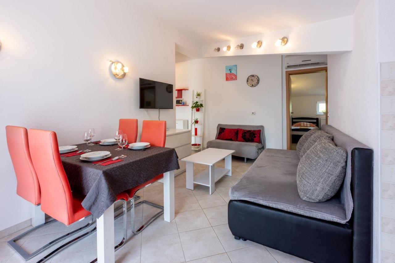 Apartmani Jaric Novi Vinodolski Εξωτερικό φωτογραφία