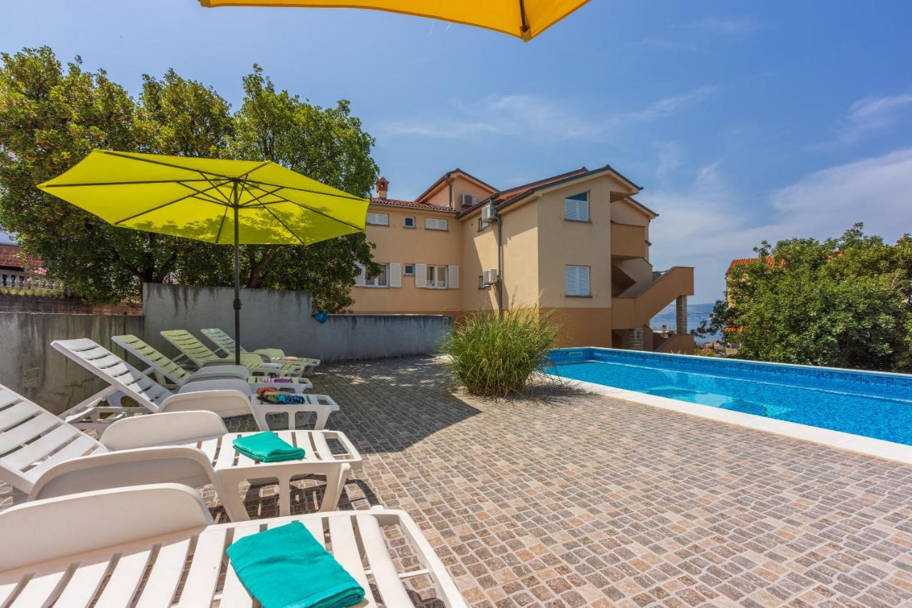Apartmani Jaric Novi Vinodolski Εξωτερικό φωτογραφία