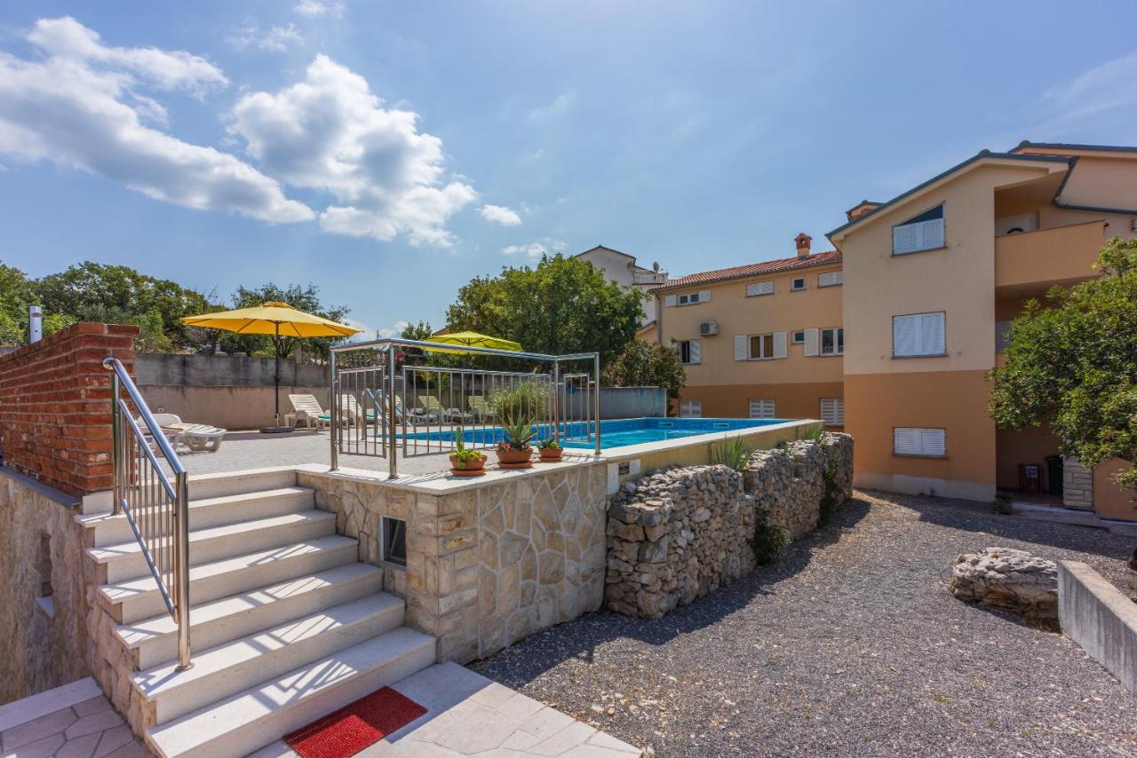 Apartmani Jaric Novi Vinodolski Εξωτερικό φωτογραφία